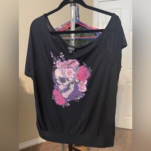 Torrid off shoulder shirt size 0